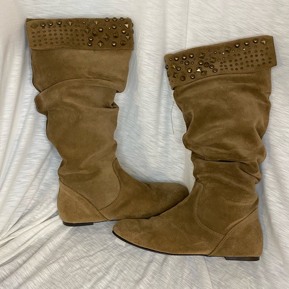 Gianni Bini Suede Knee High Studded Camel Color Boots Y2K - Picture 3 of 4